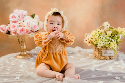 甘孜宝宝几个月会转头 甘孜宝宝几个月会转头